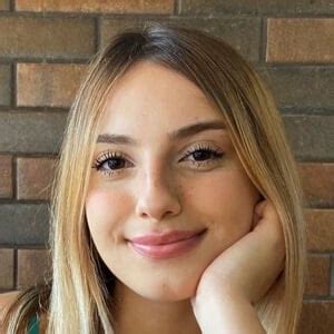 sarah estanislau erome